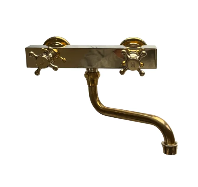 BT41Q Classic wall mounted traditional tap with quadratic brass body